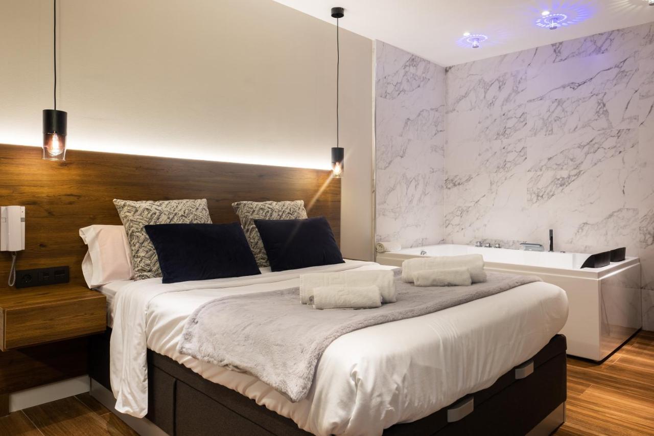 Daos Suites & Terrace Marbella Exterior photo