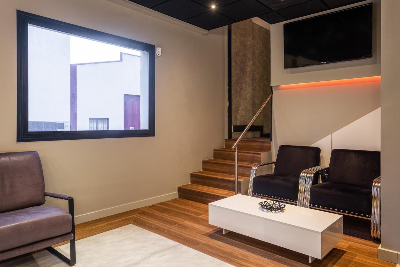 Daos Suites & Terrace Marbella Exterior photo