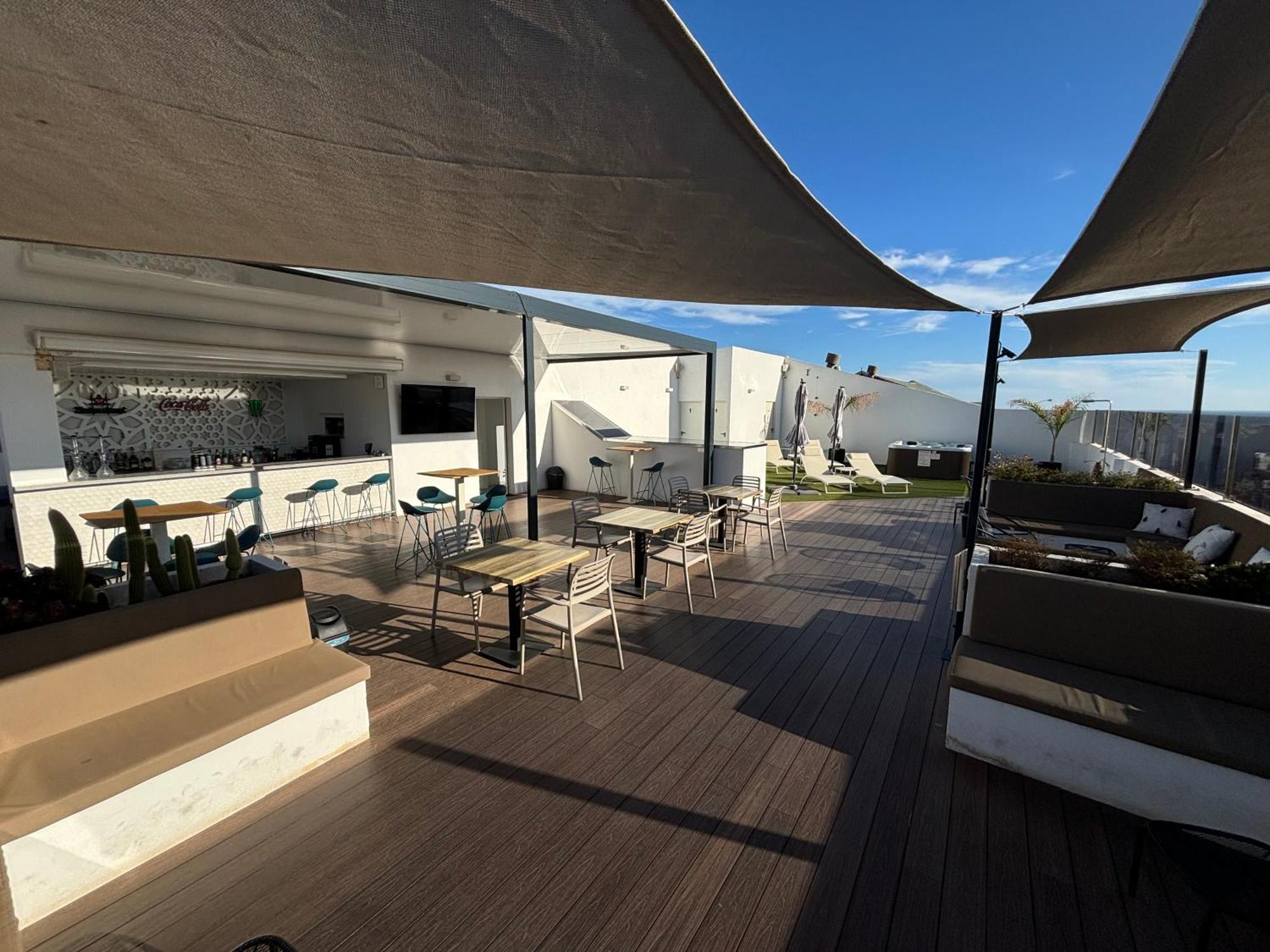 Daos Suites & Terrace Marbella Exterior photo